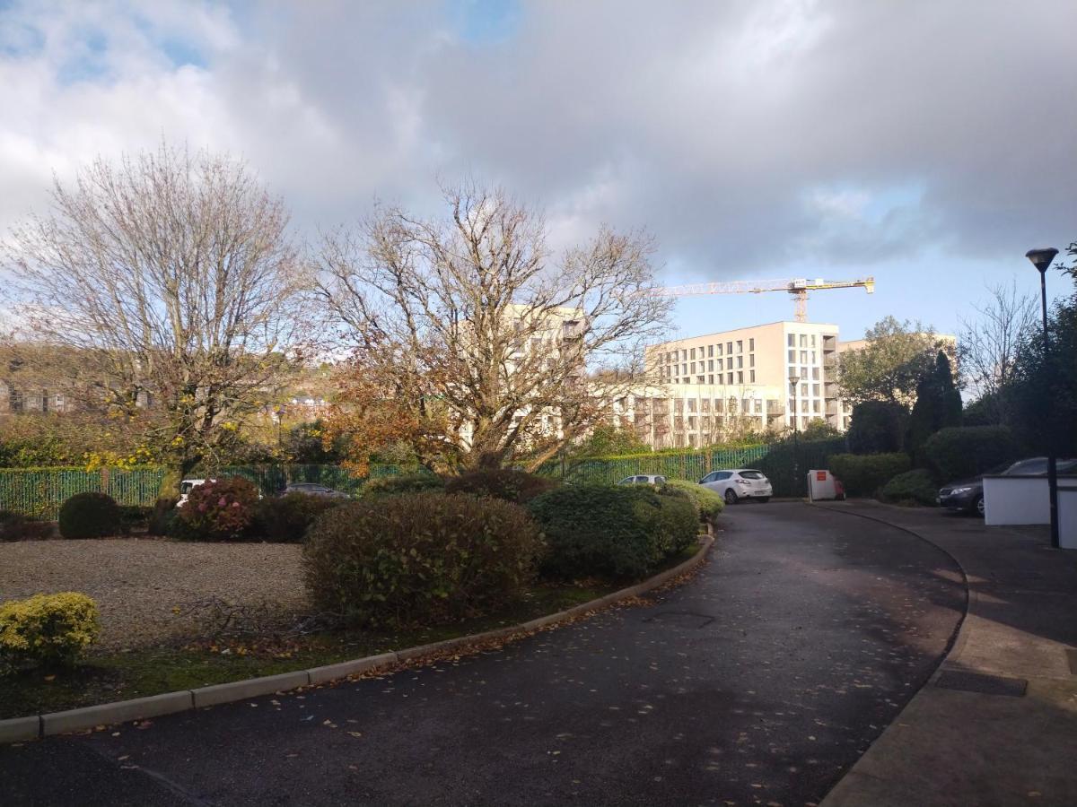 Crescent Apartments Homestay Cork Exterior foto