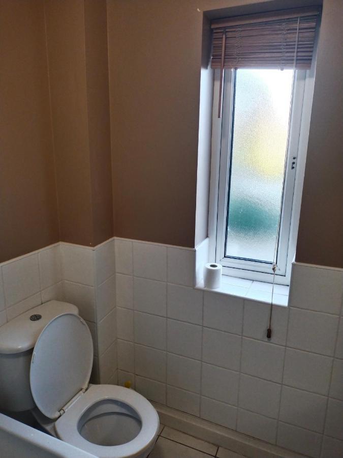 Crescent Apartments Homestay Cork Exterior foto